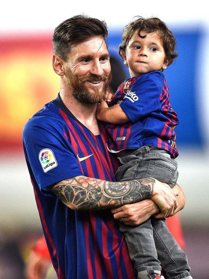Lionel Messi & Family: Photos of the Footballer, His Wife & Kids