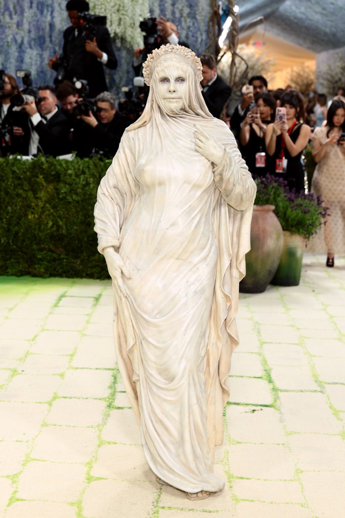 Heidi Klum at the Met Gala 2026: Photos of Her Statue Look