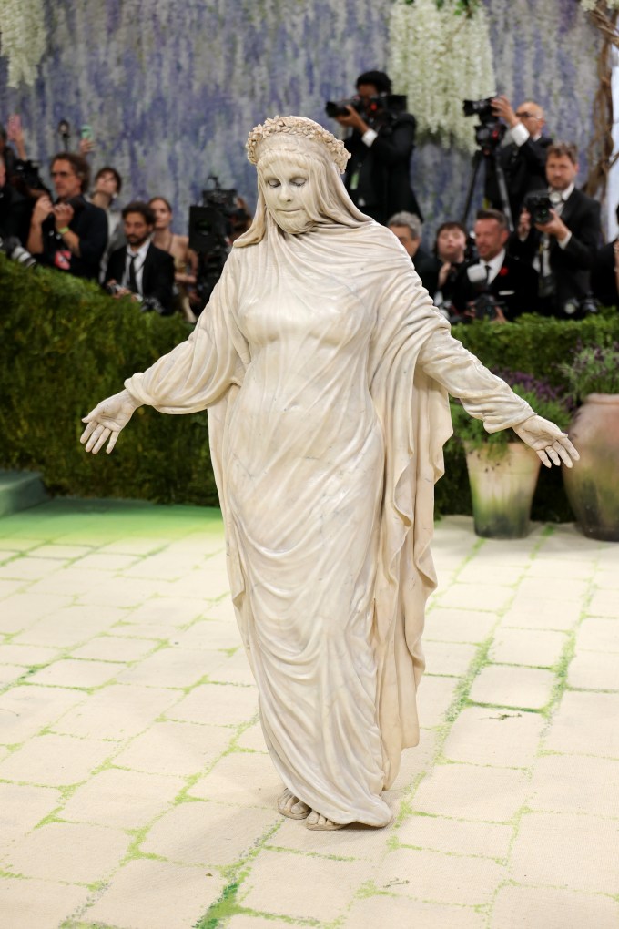 Heidi Klum at the Met Gala 2026: Photos of Her Statue Look