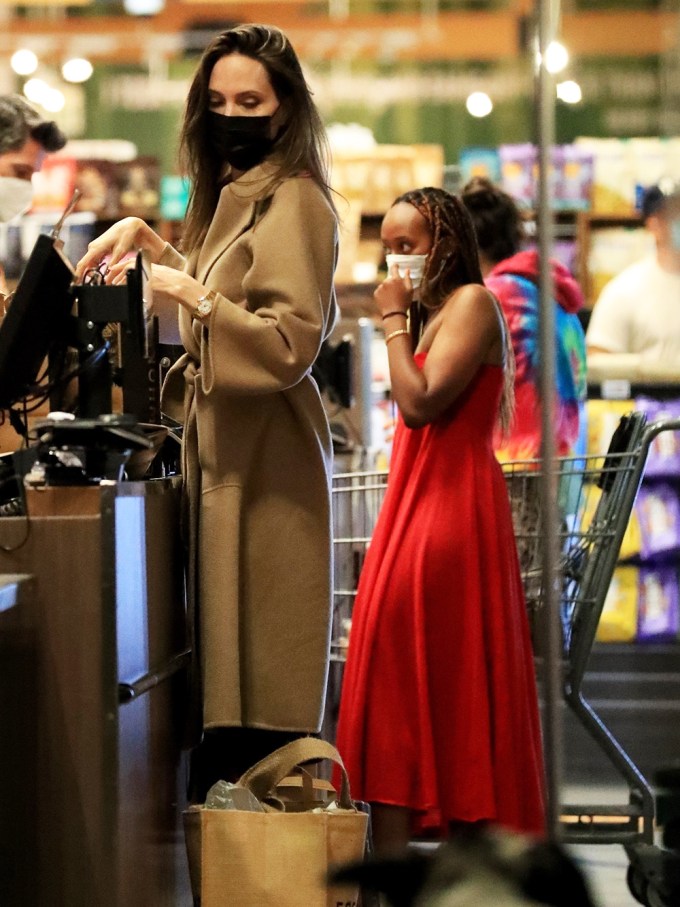 Angelina Jolie & Her Kids: Photos of Them on Outings Through the Years