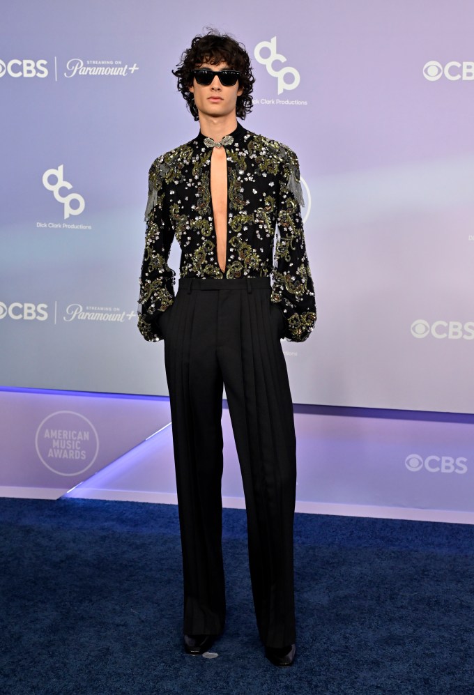 American Music Awards 2026 Red Carpet: Photos of Celebrity Arrivals
